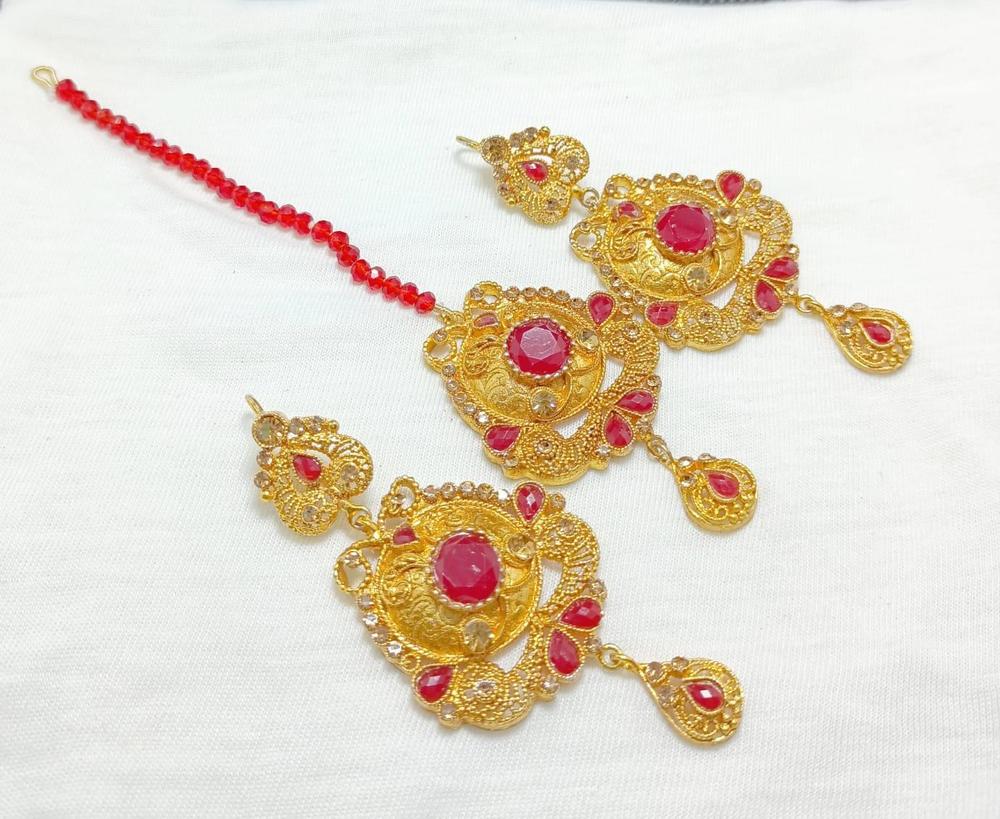 Earrings With Bindiya set