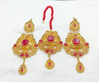 Earrings With Bindiya set